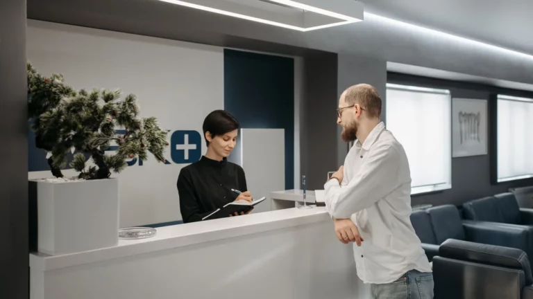 Recepcja nowoczesnego gabinetu