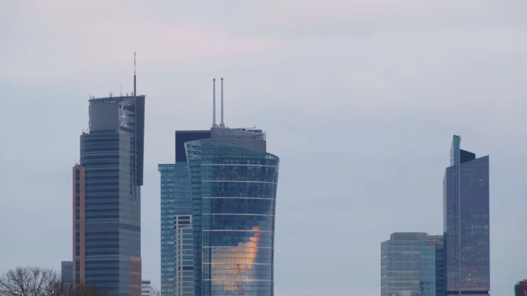 Wieżowce w centrum Warszawy